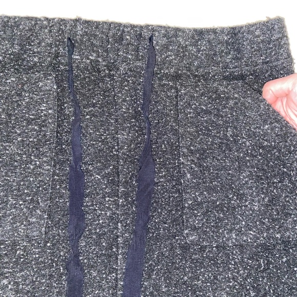 Chic and classy adjustable Loft skirt - Picture 4 of 4